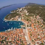 Daire Stunning In With Wifi Vrboska